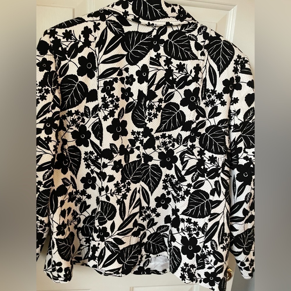 New no tags Kate Hill black and white womens blazer size 16